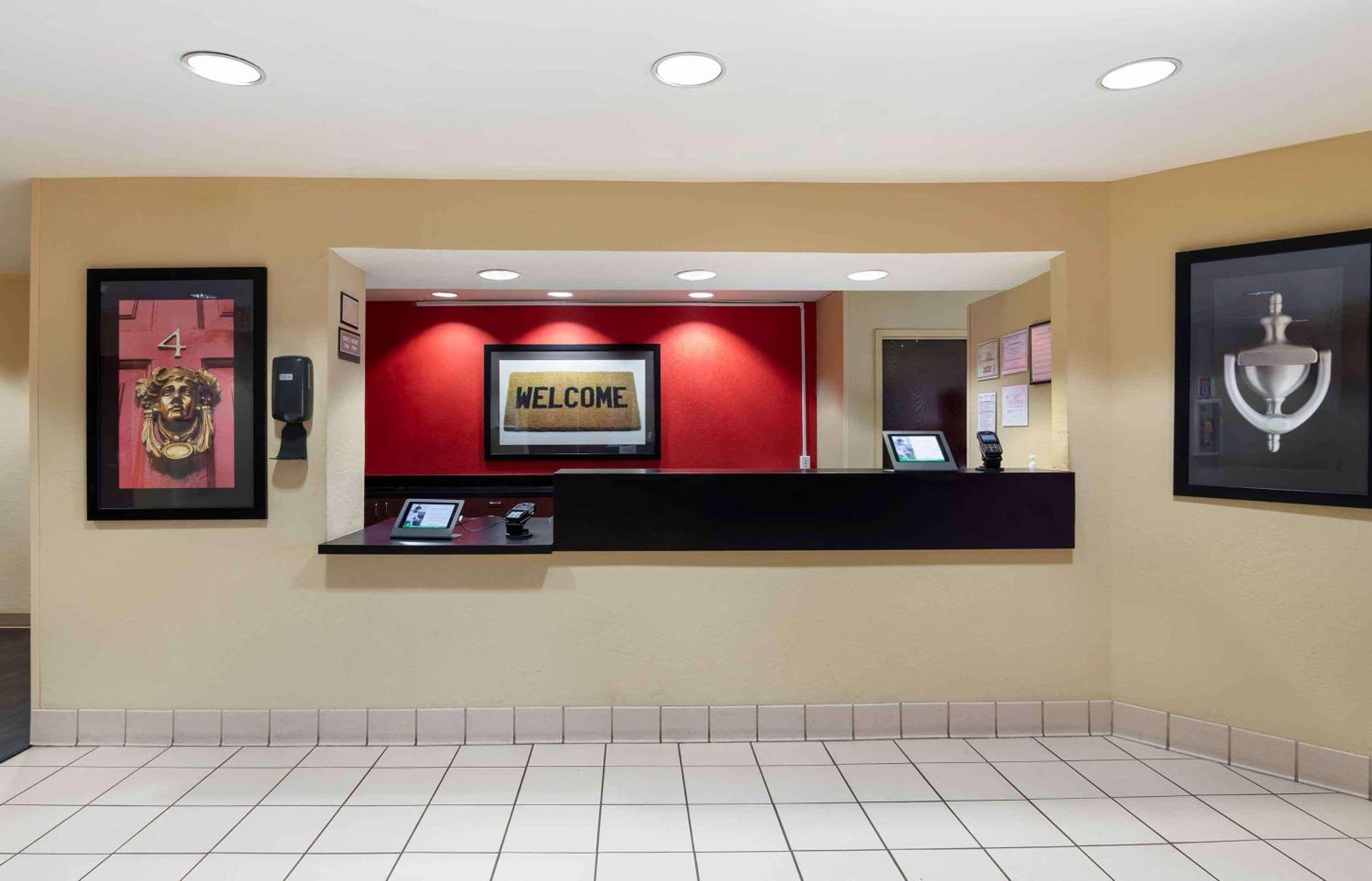 Suburban Studios Columbus Bradley Park Εξωτερικό φωτογραφία