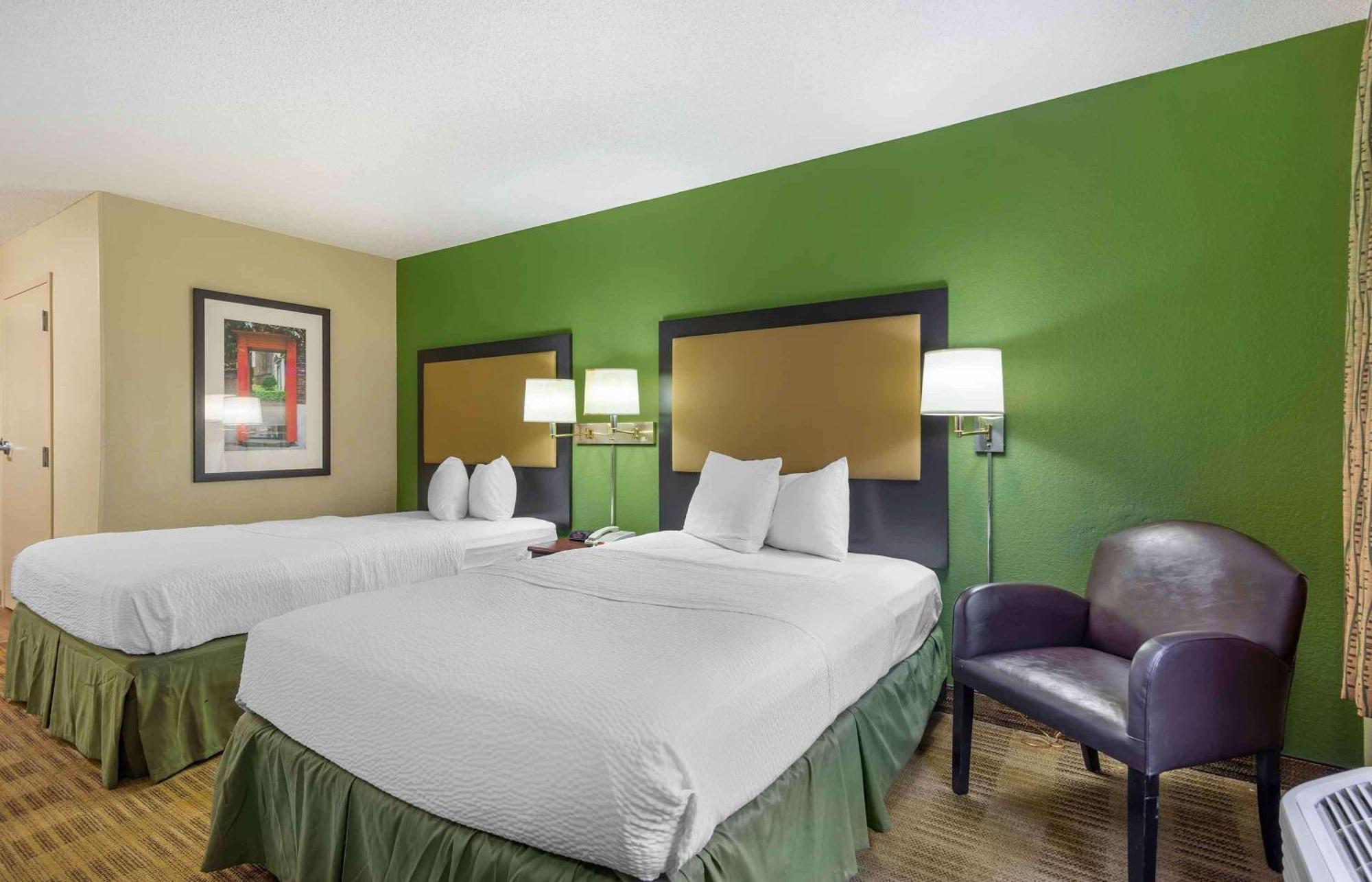 Suburban Studios Columbus Bradley Park Εξωτερικό φωτογραφία