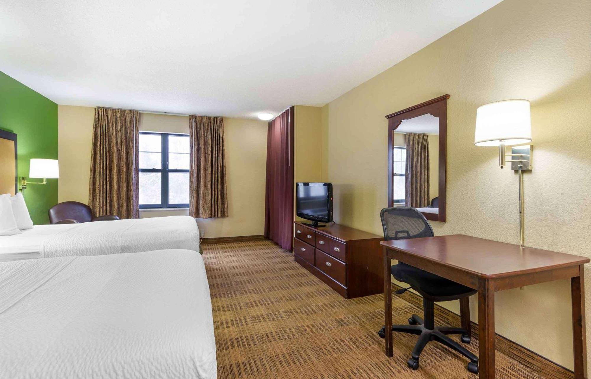 Suburban Studios Columbus Bradley Park Εξωτερικό φωτογραφία