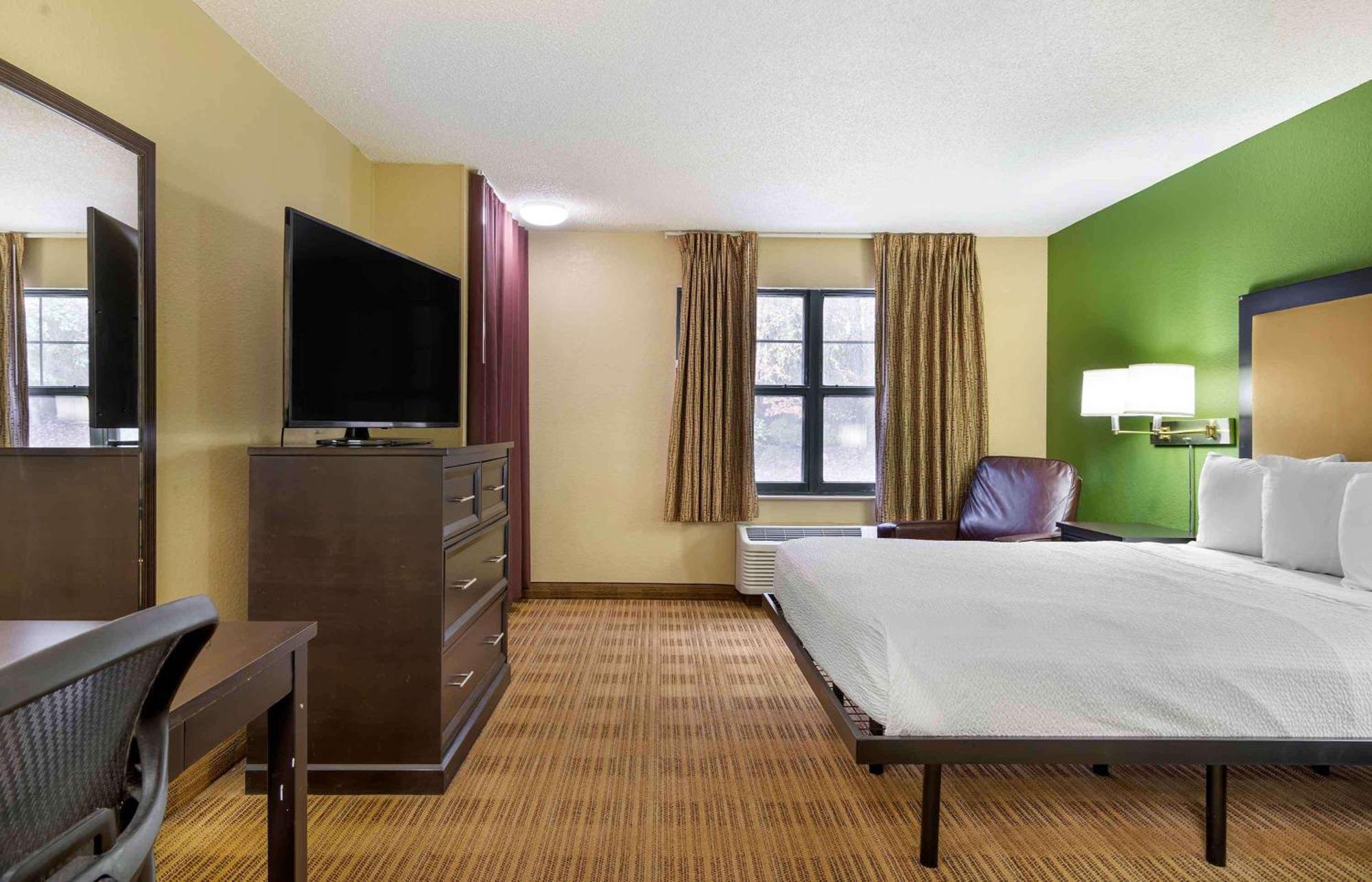 Suburban Studios Columbus Bradley Park Εξωτερικό φωτογραφία