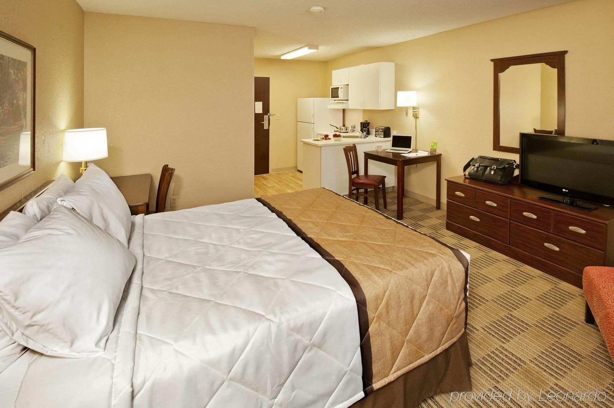 Suburban Studios Columbus Bradley Park Εξωτερικό φωτογραφία