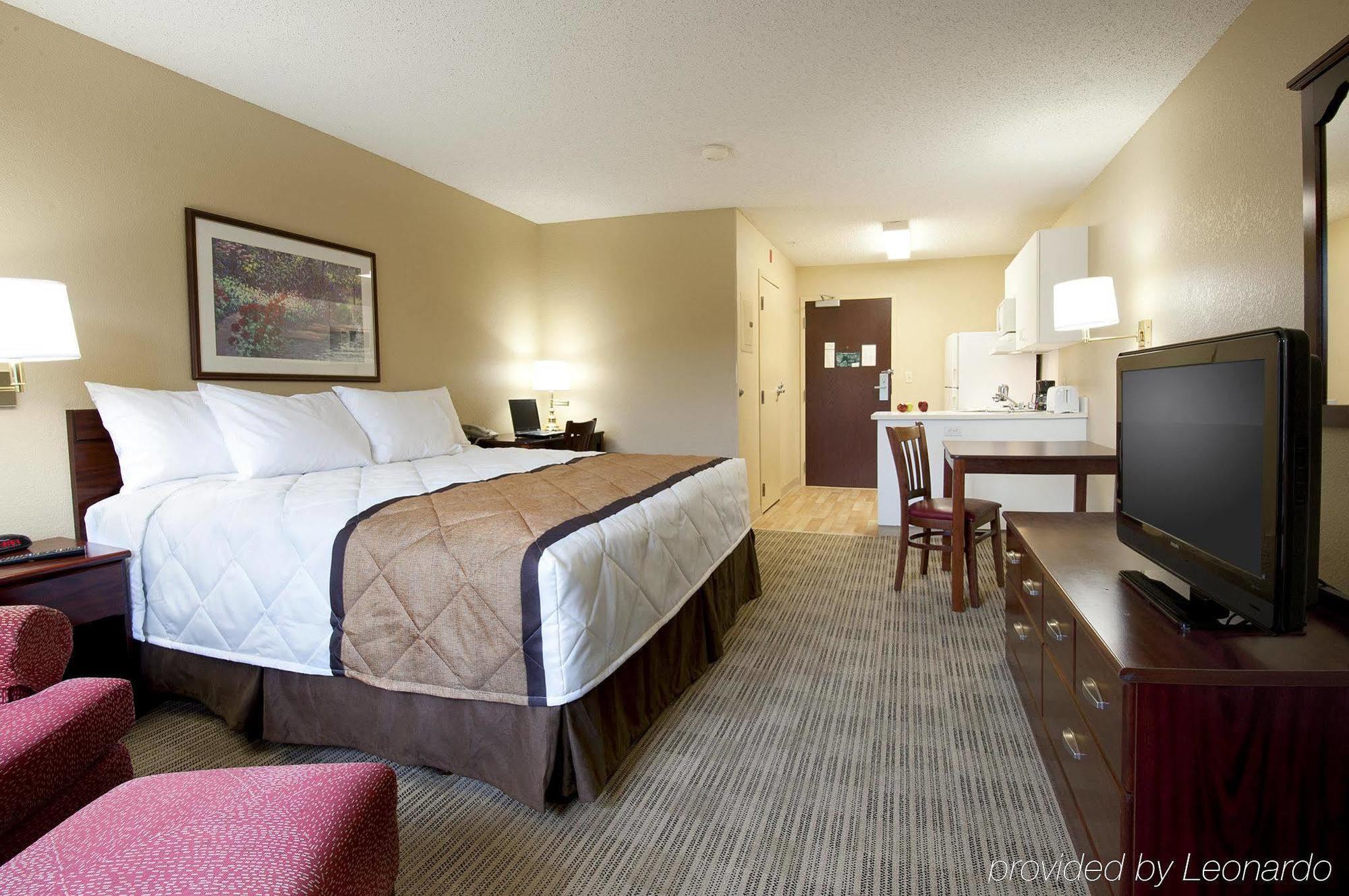 Suburban Studios Columbus Bradley Park Εξωτερικό φωτογραφία