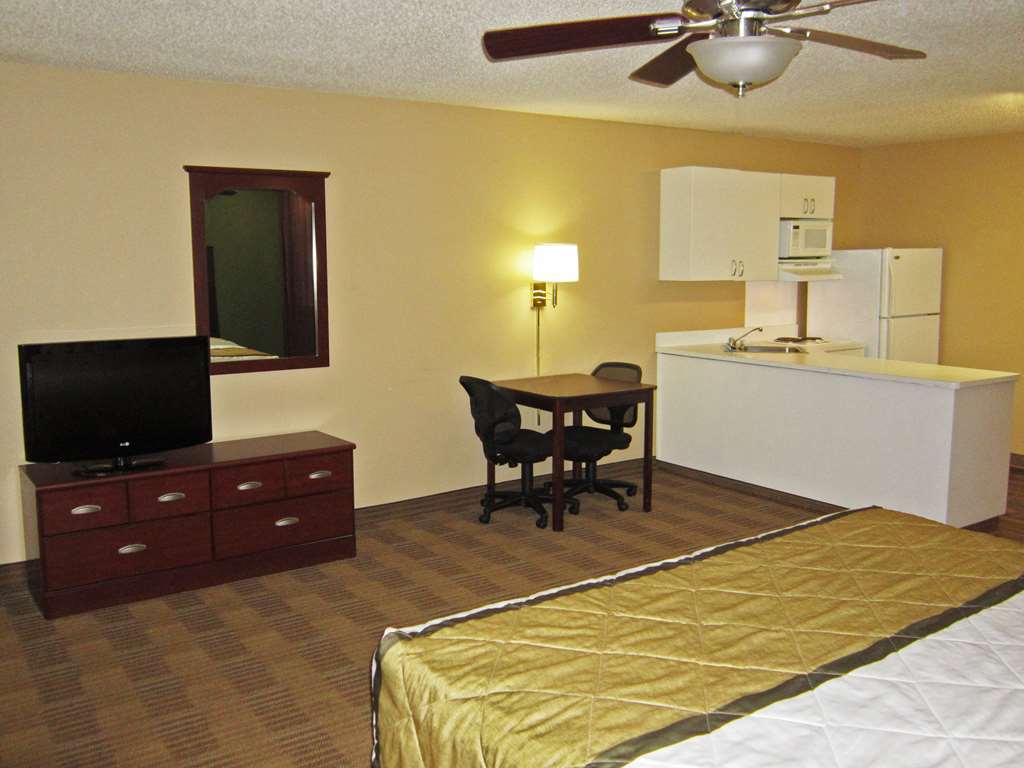 Suburban Studios Columbus Bradley Park Δωμάτιο φωτογραφία