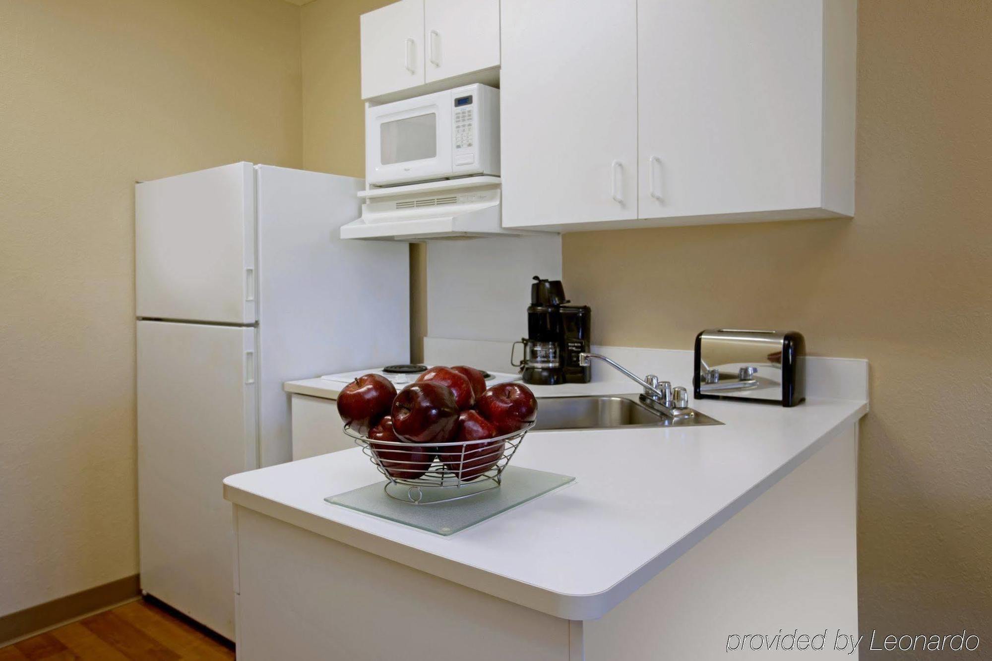 Suburban Studios Columbus Bradley Park Εξωτερικό φωτογραφία