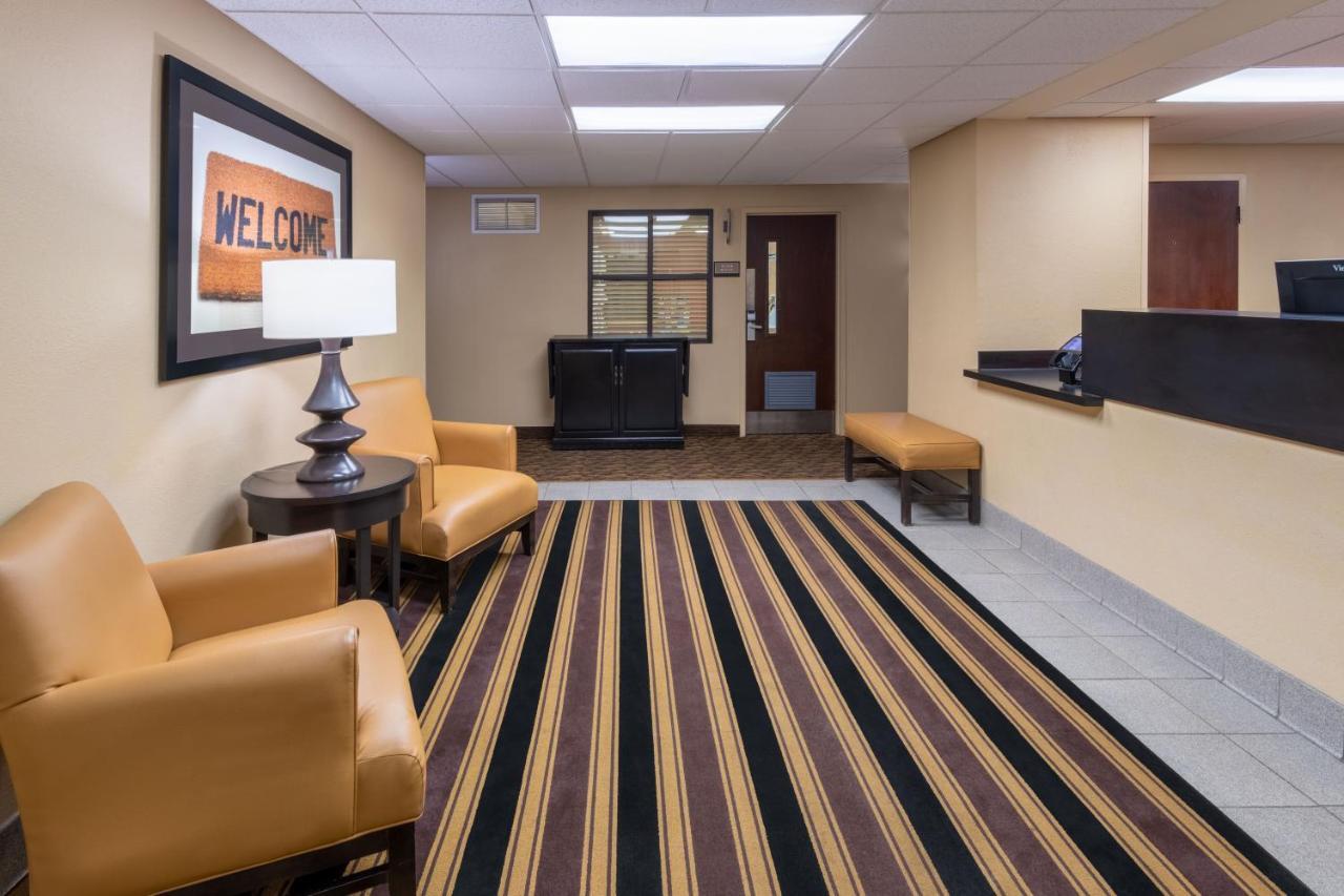 Suburban Studios Columbus Bradley Park Εξωτερικό φωτογραφία