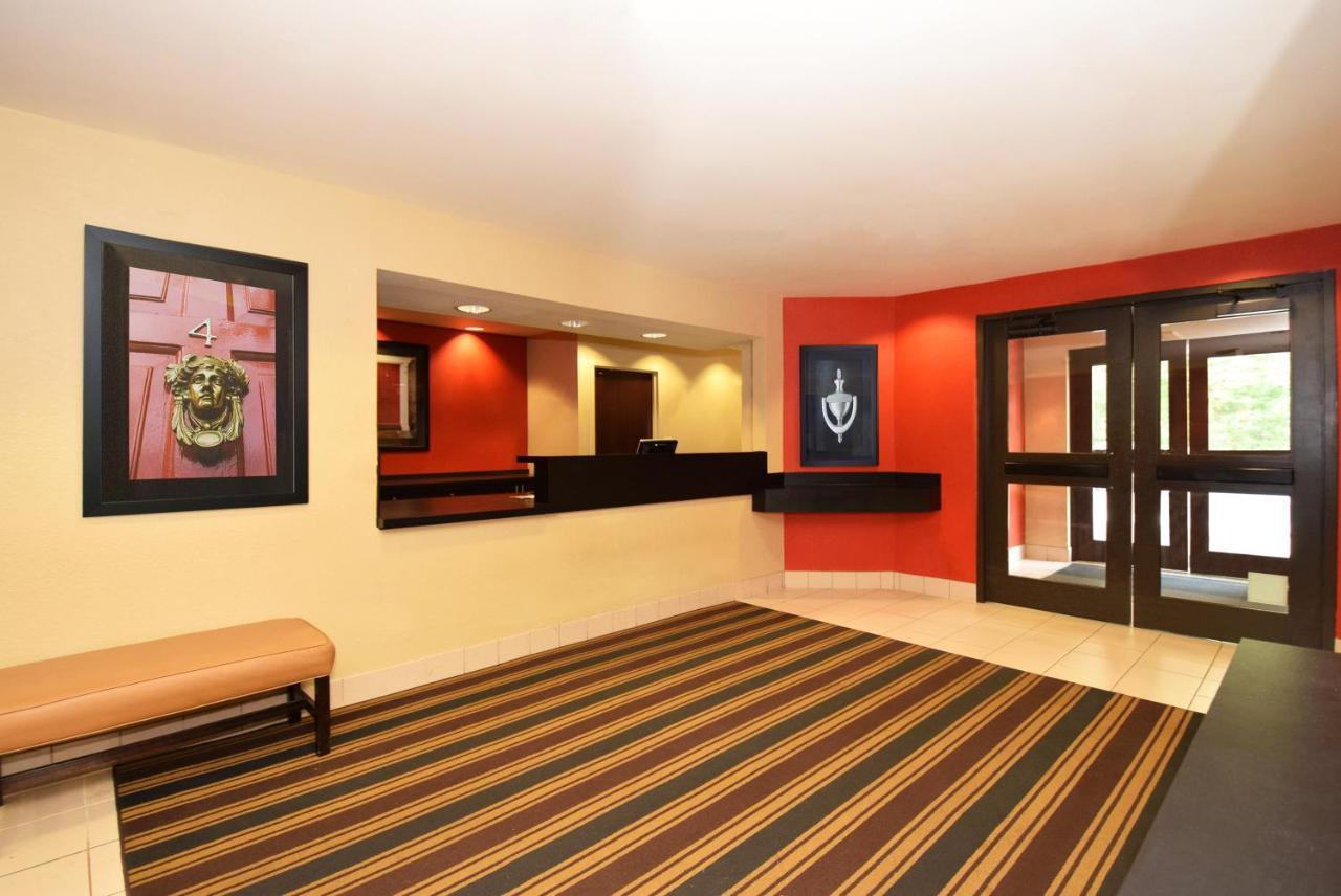 Suburban Studios Columbus Bradley Park Εξωτερικό φωτογραφία