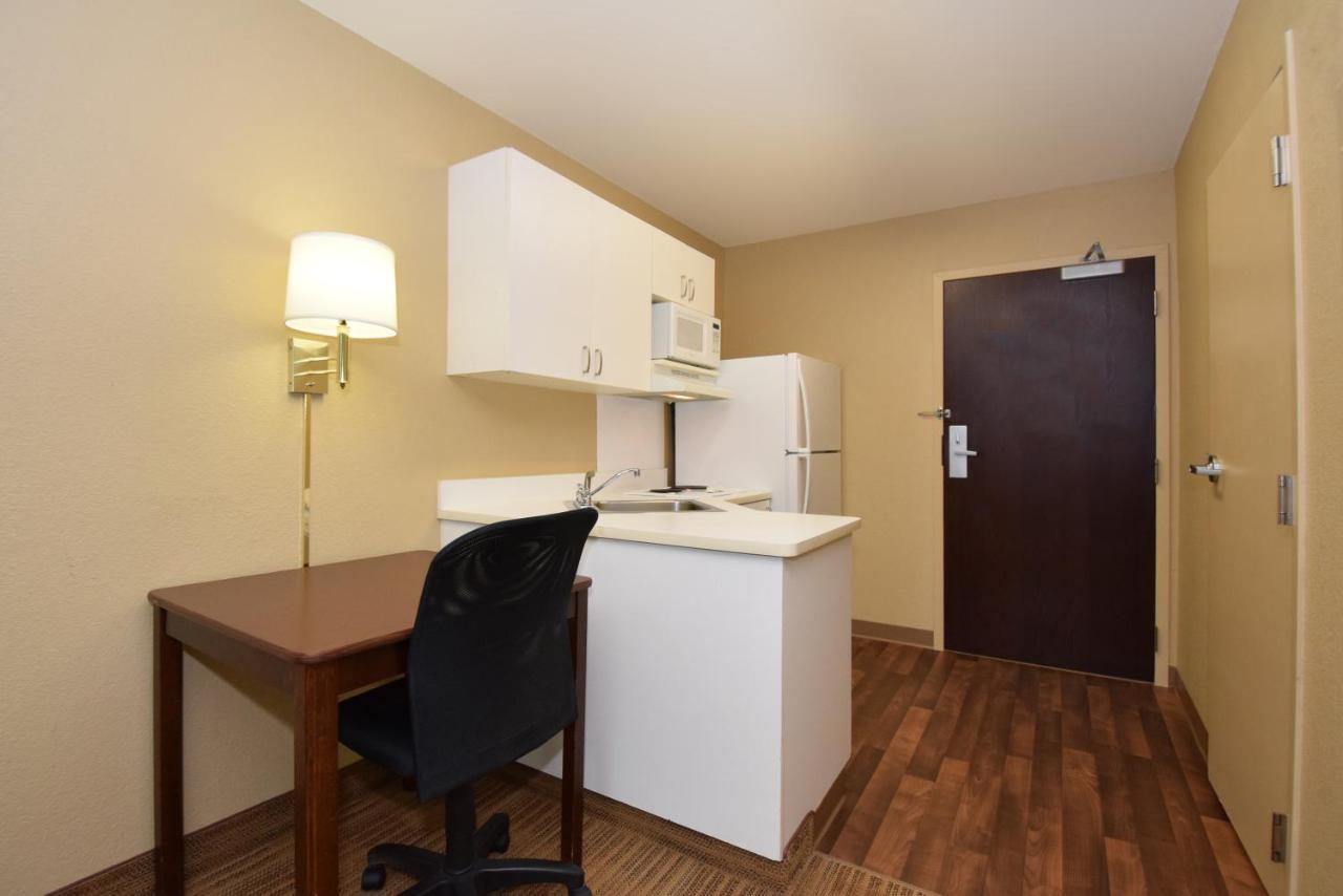 Suburban Studios Columbus Bradley Park Εξωτερικό φωτογραφία