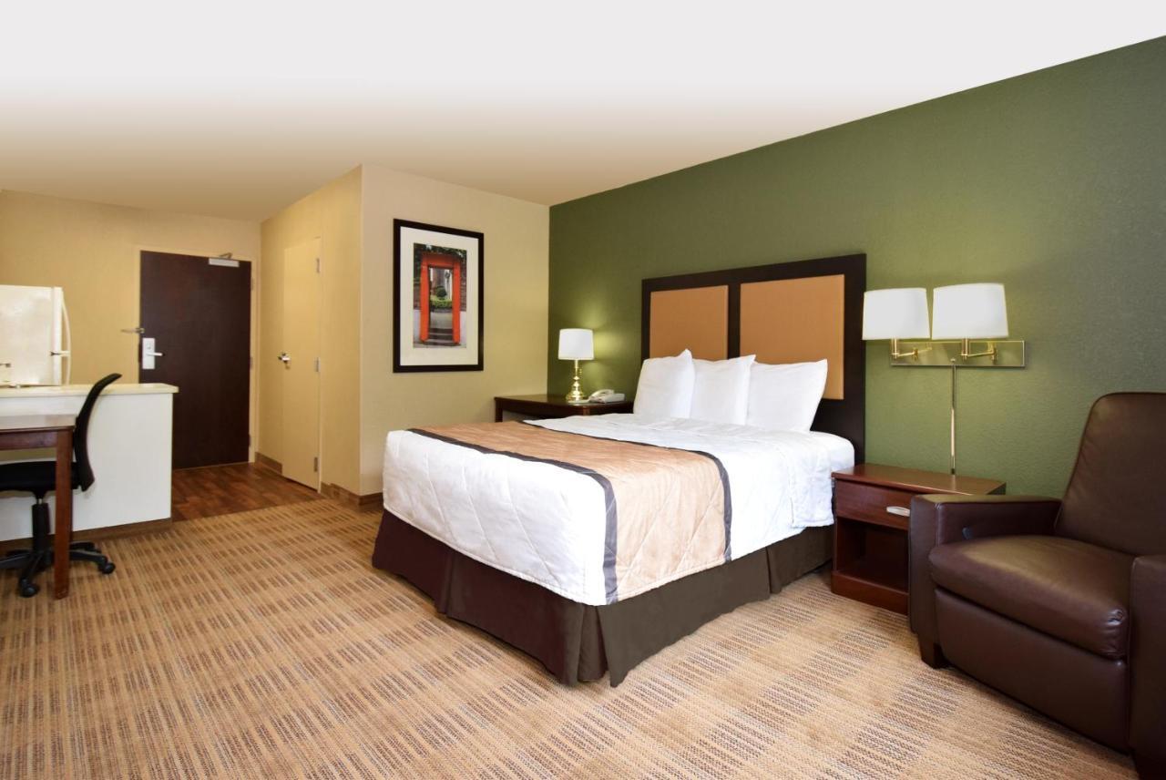 Suburban Studios Columbus Bradley Park Εξωτερικό φωτογραφία