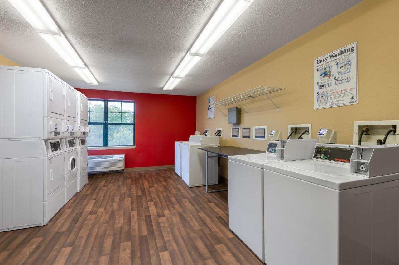 Suburban Studios Columbus Bradley Park Εξωτερικό φωτογραφία